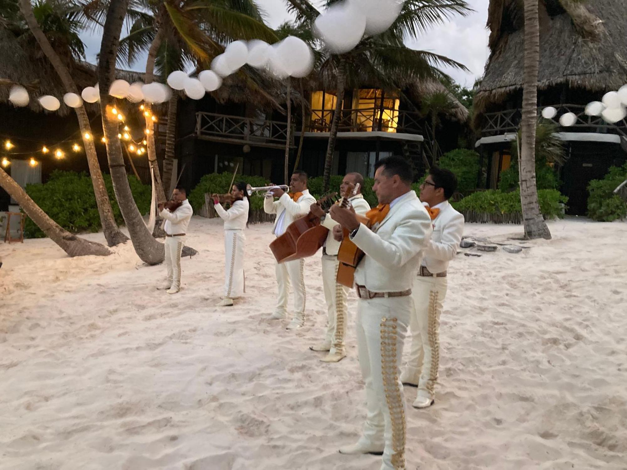 Luv Tulum Hotel Екстериор снимка
