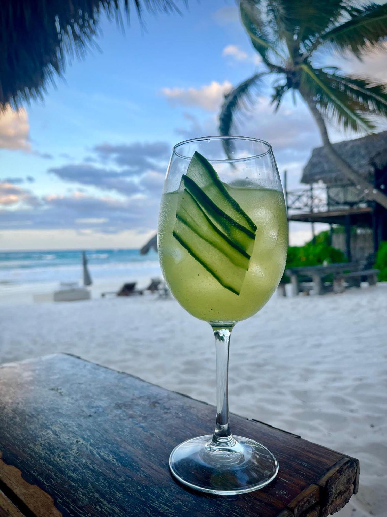 Luv Tulum Hotel Екстериор снимка
